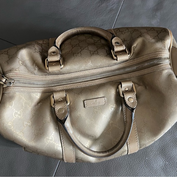 * Gold
* GG Imprimé
* Canvas Lining
* Dust Bag
No Strap; spots at lining - Picture 2 of 3